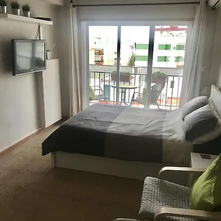 Centrally Located And Comfortable Studio Apartment In Nerja 4B Exterior photo