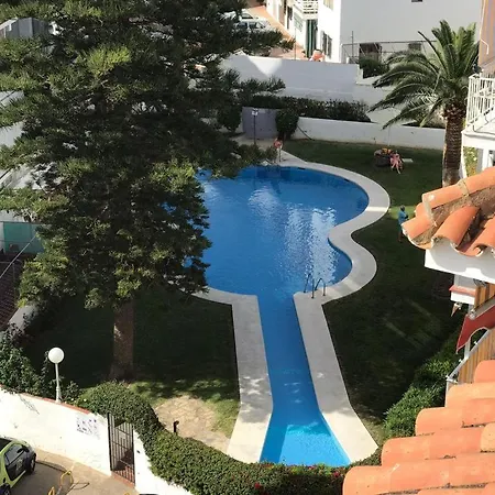 Centrally Located And Comfortable Studio Apartment In Nerja 4B Exterior photo