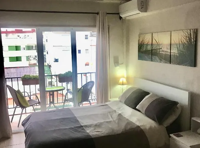 Centrally Located And Comfortable Studio Apartment In Nerja 4B